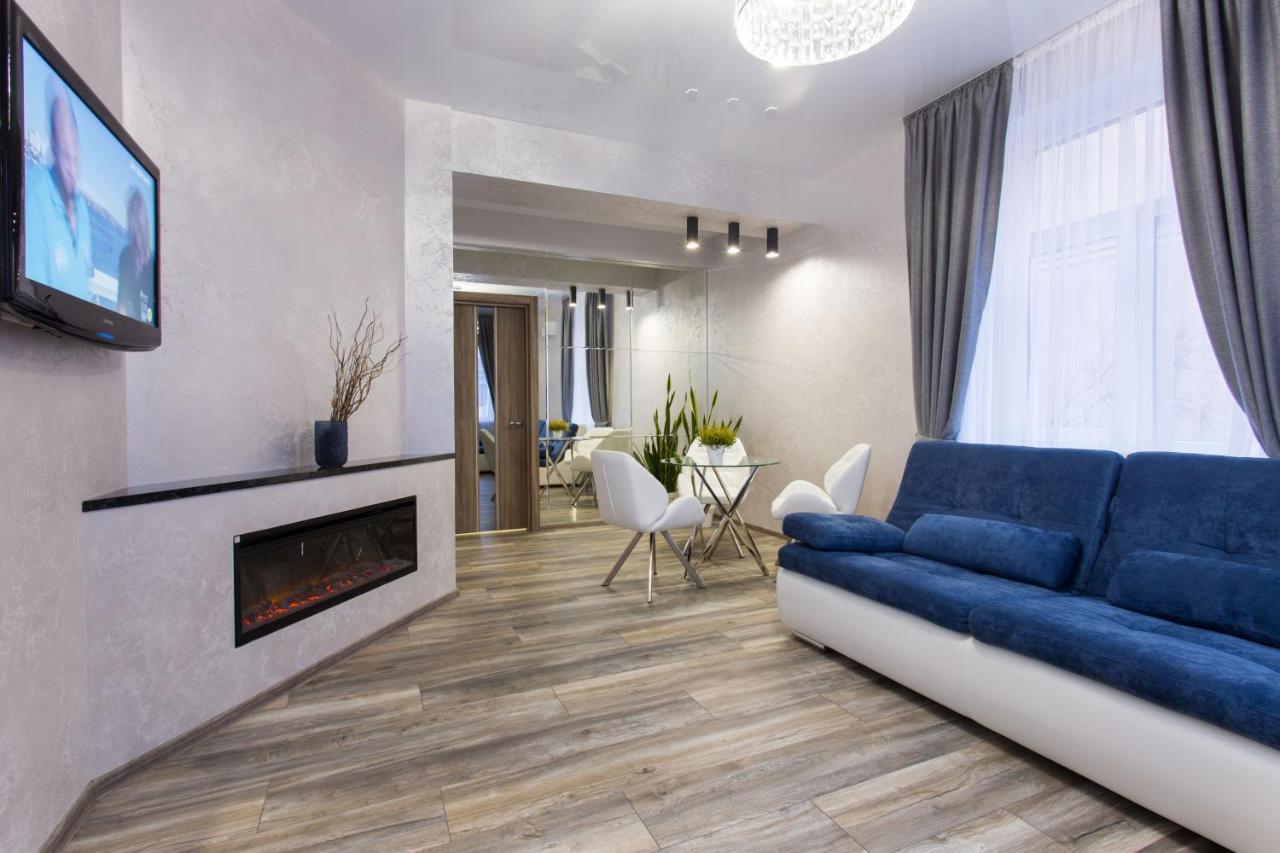 New Luxury Apartment In The Center On Konstitution Square Charkiv Exteriör bild