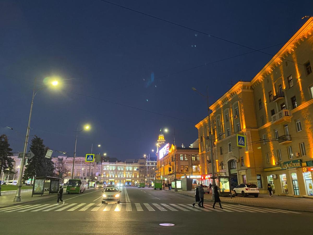 New Luxury Apartment In The Center On Konstitution Square Charkiv Exteriör bild